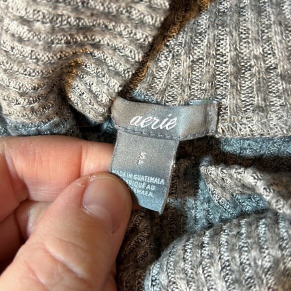 Aerie Grey Ribbed Turtleneck Size Small - Picture 3 of 5